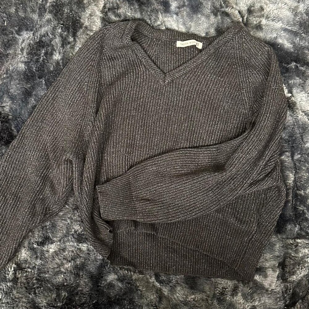 Sinched knitted black shirt